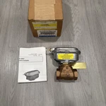 Johnson Controls V672516S + 3801D0 1/2 Valve Actuator; V-3801-8001 New No Box. Fixed Price $75.00.