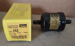 Parker 052 Liquid Line Filter Dryer 1/4" Flare, R-12/1 Ton, R-22/1-1/2 Nib. Fixed Price $12.00.
