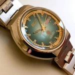 Seiko Advan 6106-7570 Green Sunburst Dial Automatic Day Date Vintage Japan Watch. Fixed Price $521.85.